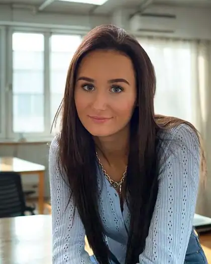 Bella